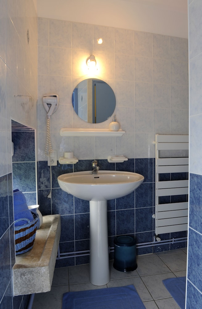 Double Room, Non Smoking (Cosmos) photo 2