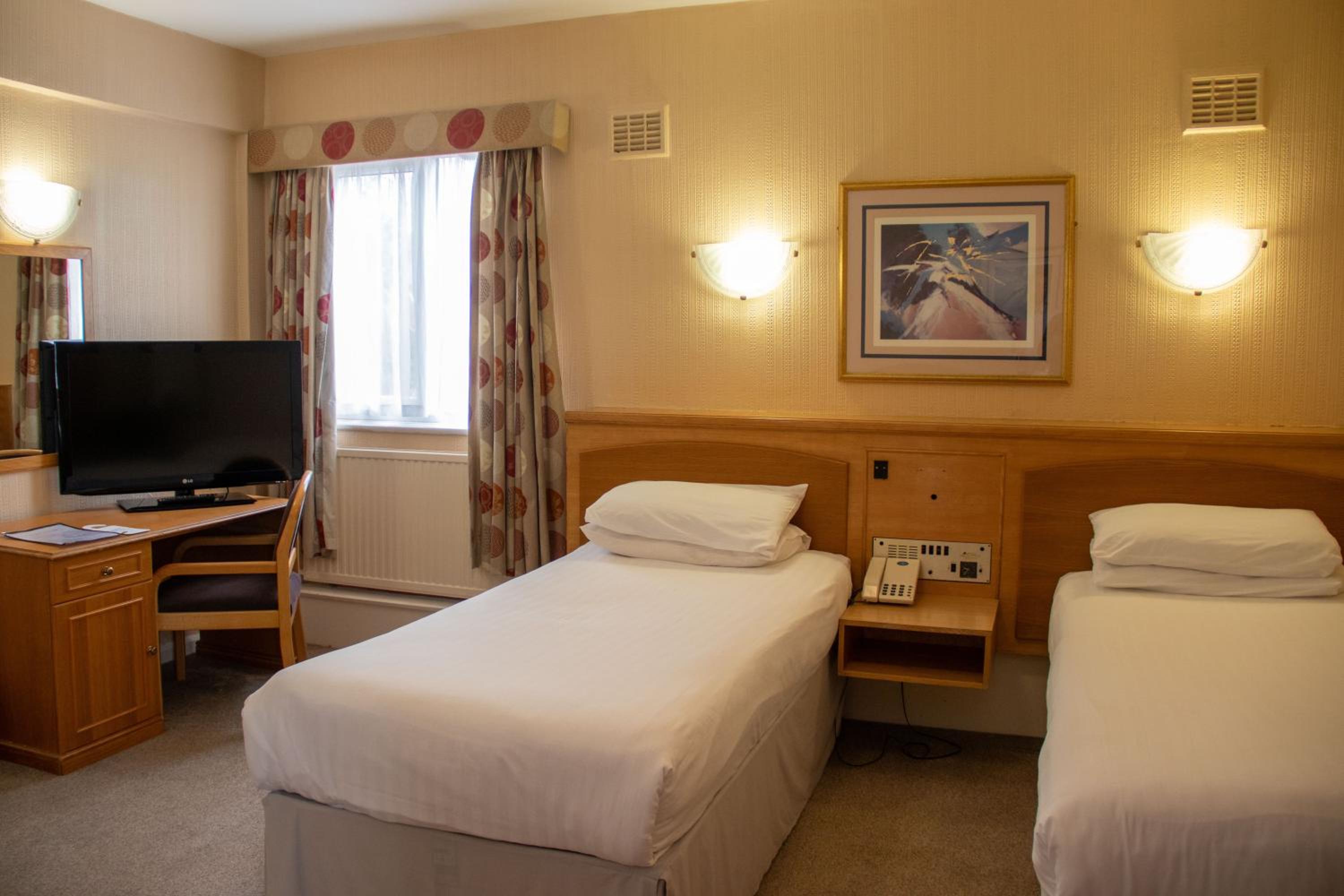 Classic Quadruple Room photo 2
