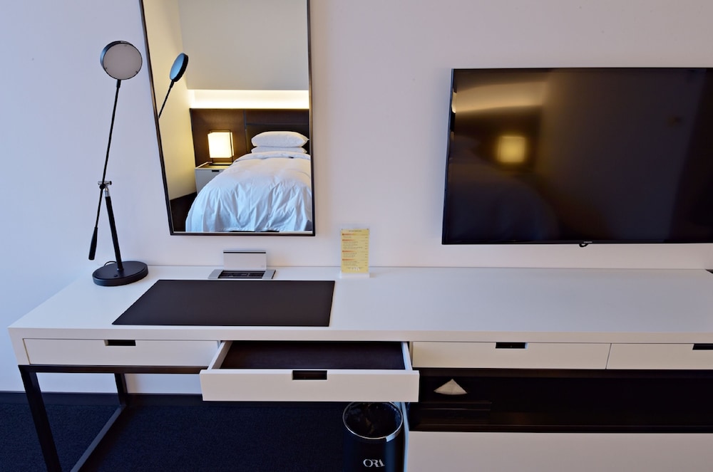 [Breakfast for 2 People Included] Deluxe Twin airport View photo 2