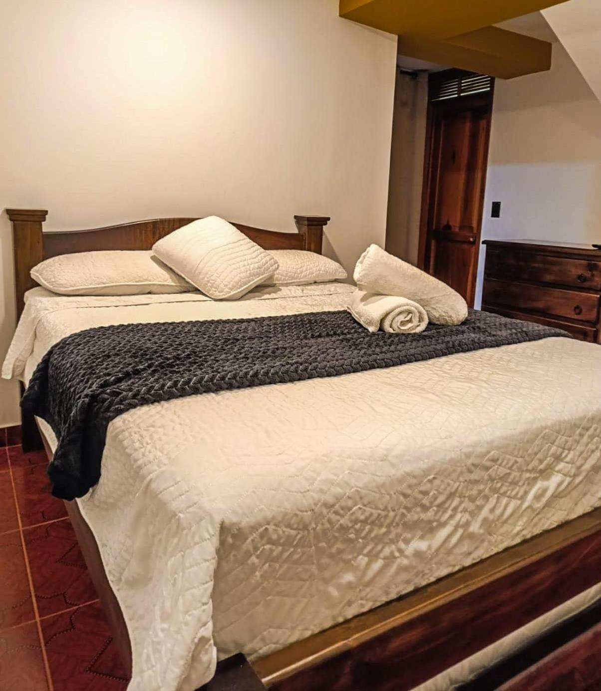 Double or Twin Room with Bathroom