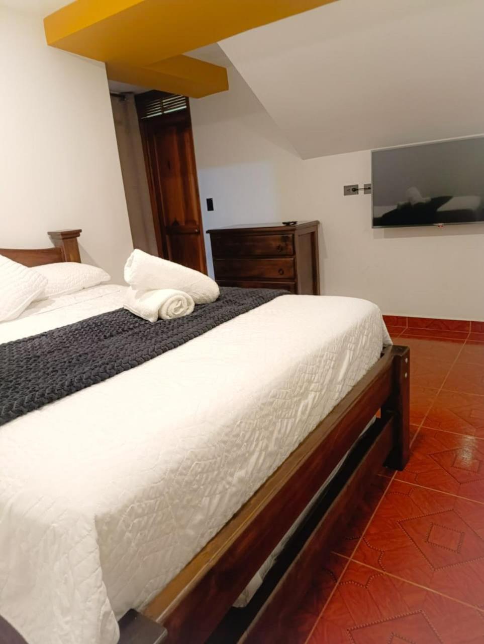 Double or Twin Room with Bathroom photo 2