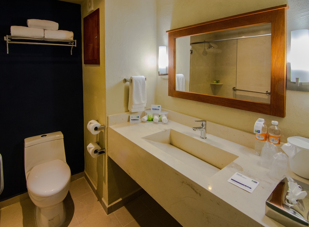 Standard Room, 2 Queen Beds, Sea View