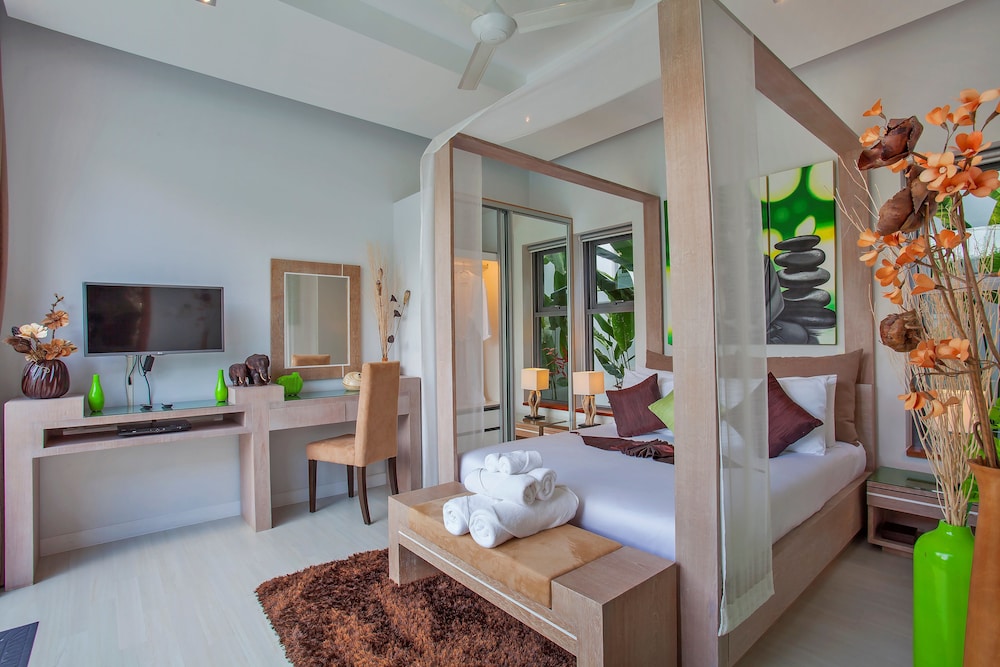 2 Bedrooms Pool Villa photo 1
