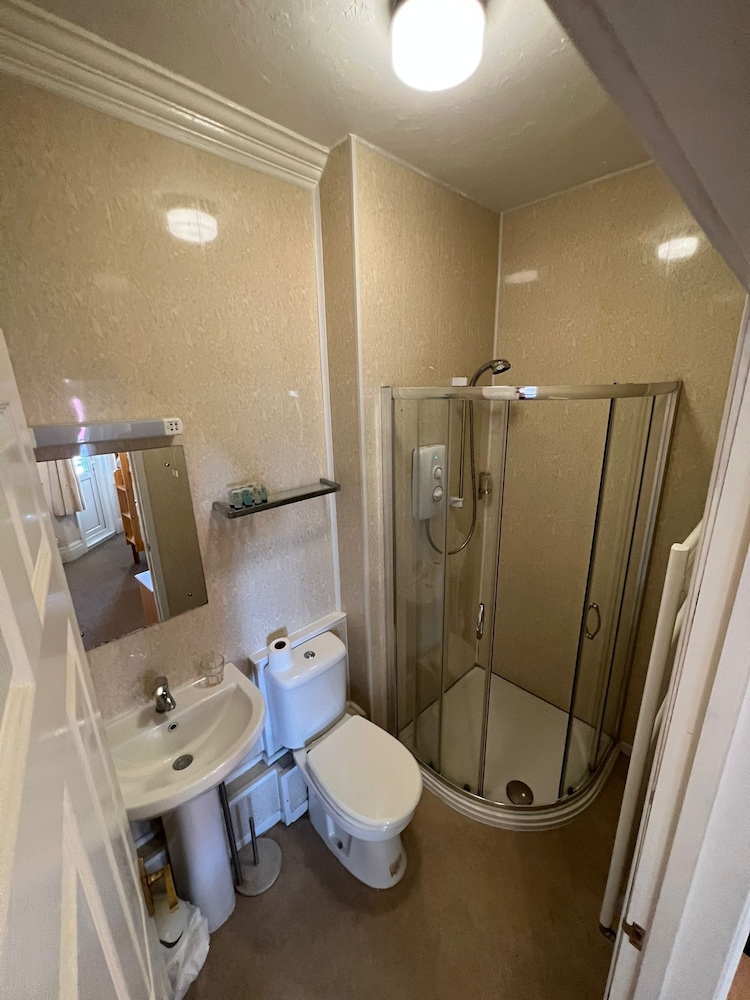 Quadruple Room, Ensuite, Sea View - Photo 5