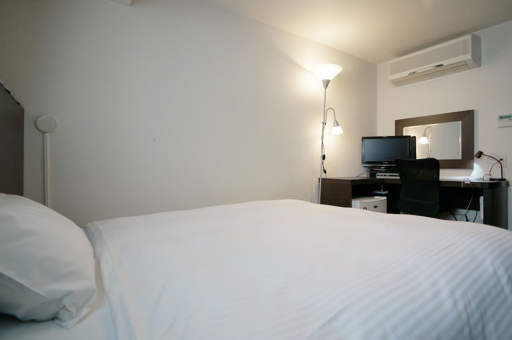 Queen Bed, Two Guests, Non Smoking photo 2