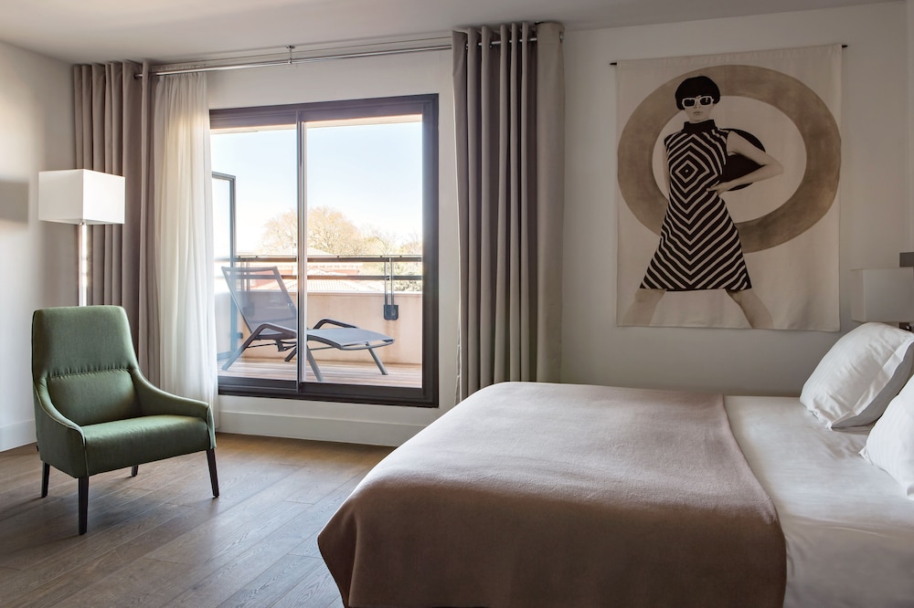 Superior Double Room, 1 Queen Bed, Terrace - Photo 2