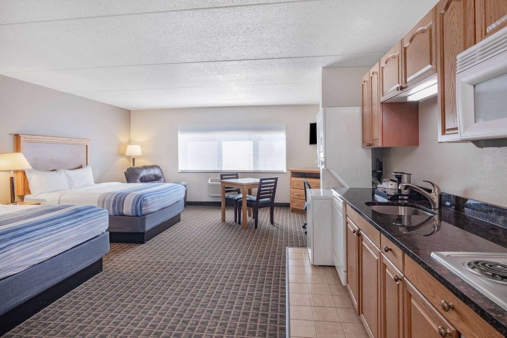 Suite, 2 Queen Beds, Non Smoking - Photo 1