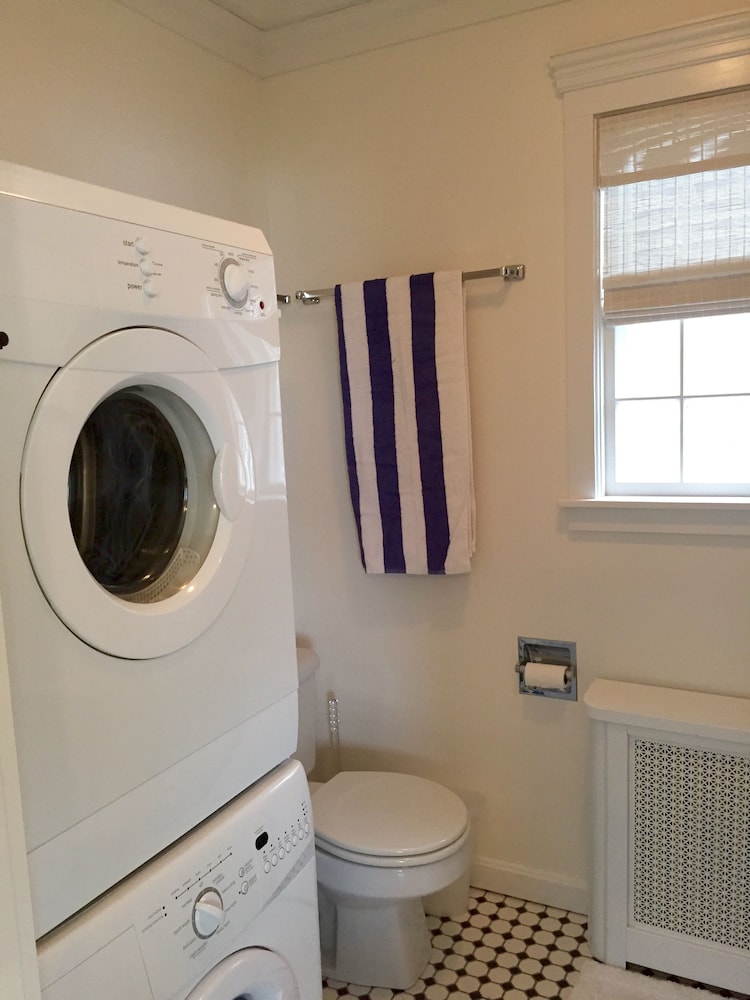 Classic Suite, 2 Bedrooms, Partial Sea View, Sea Facing, photo 6