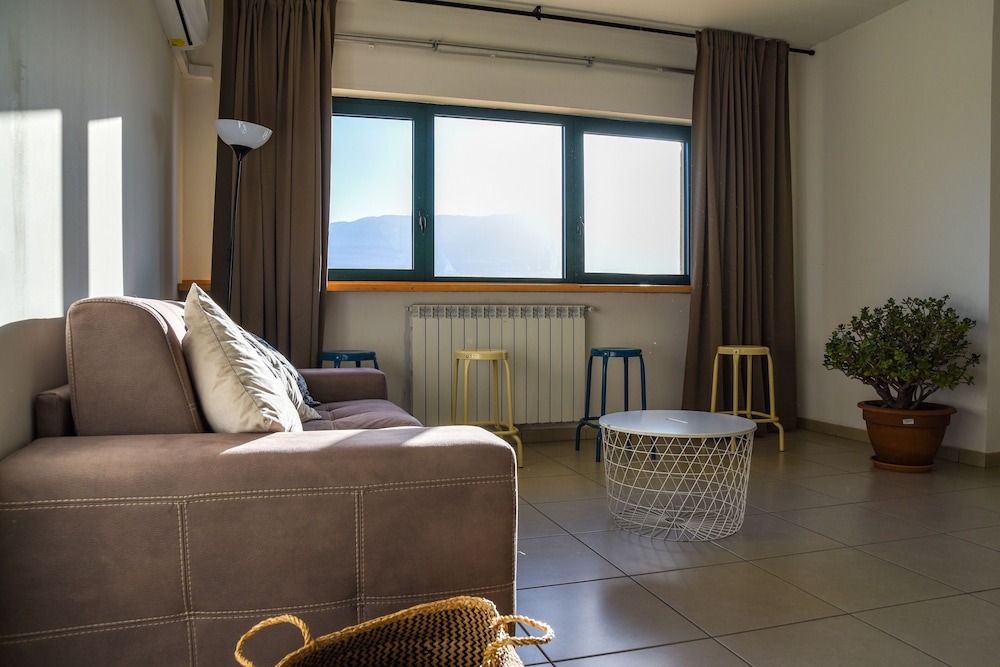 Romantic Apartment, Mountain View photo 2