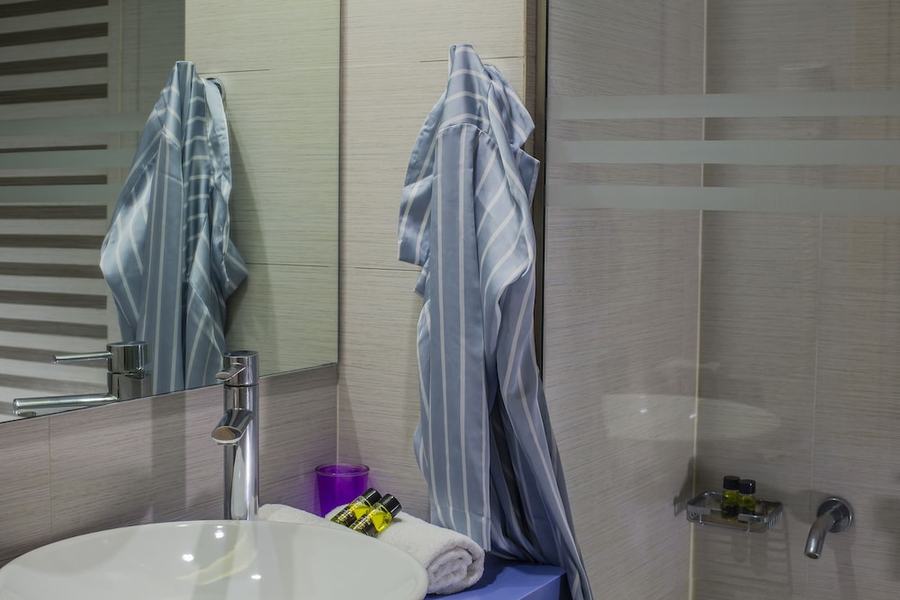 Premium Single Room