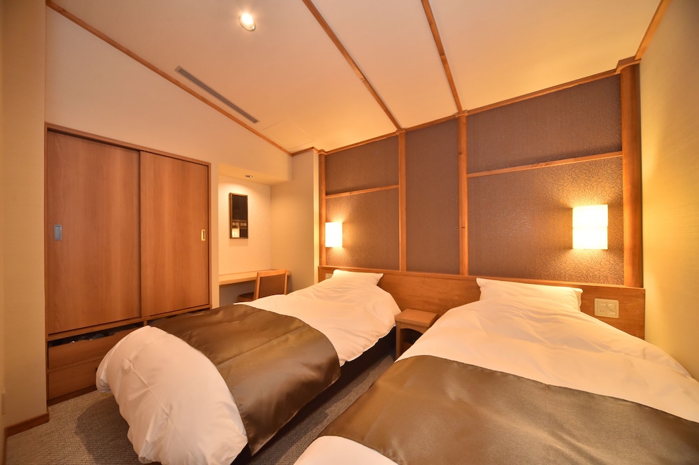 Suite with Private Hot Spring, Non Smoking,【River View】 photo 2