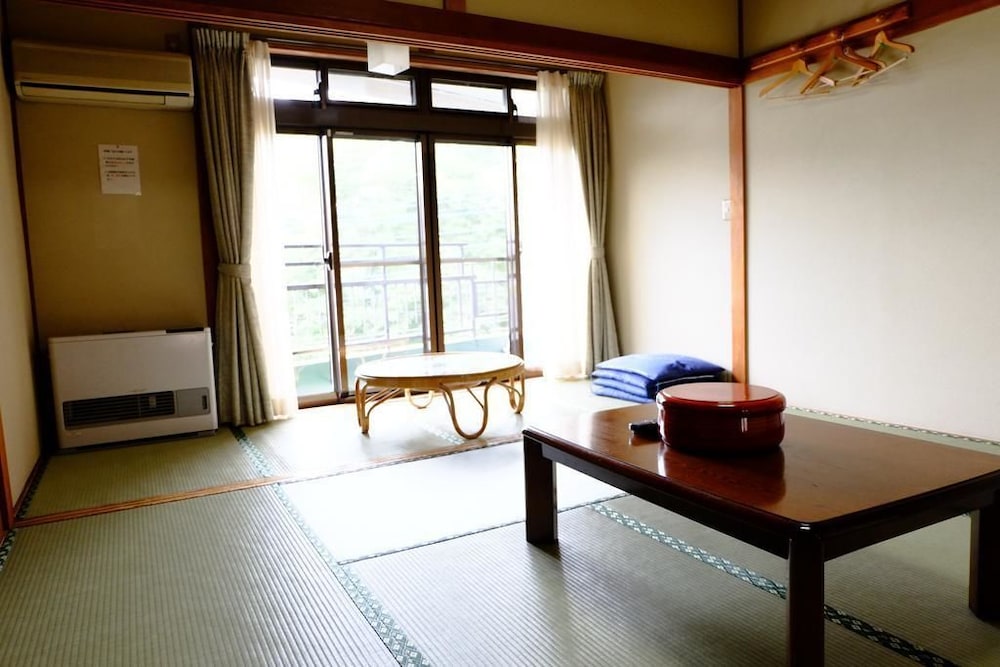 Superior Japanese Style Room photo 1