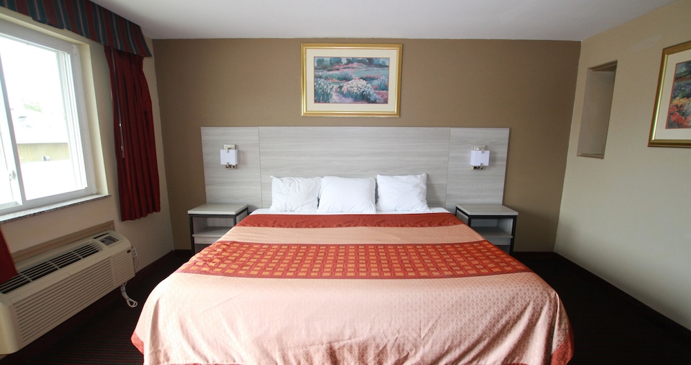 Deluxe Suite, 1 King Bed with Sofa bed, Non Smoking photo 1