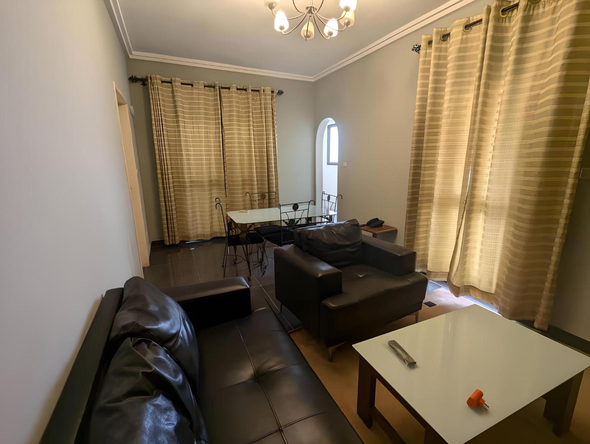 One-Bedroom Apartment photo 3