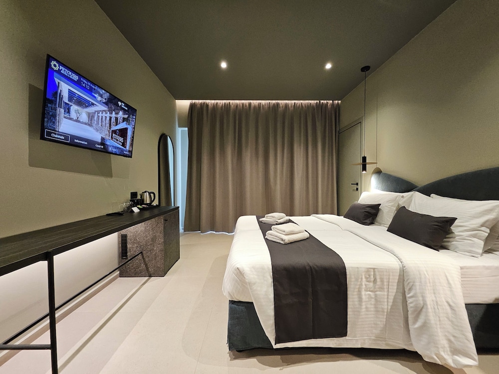 Superior Double Room Single Use - Photo 5