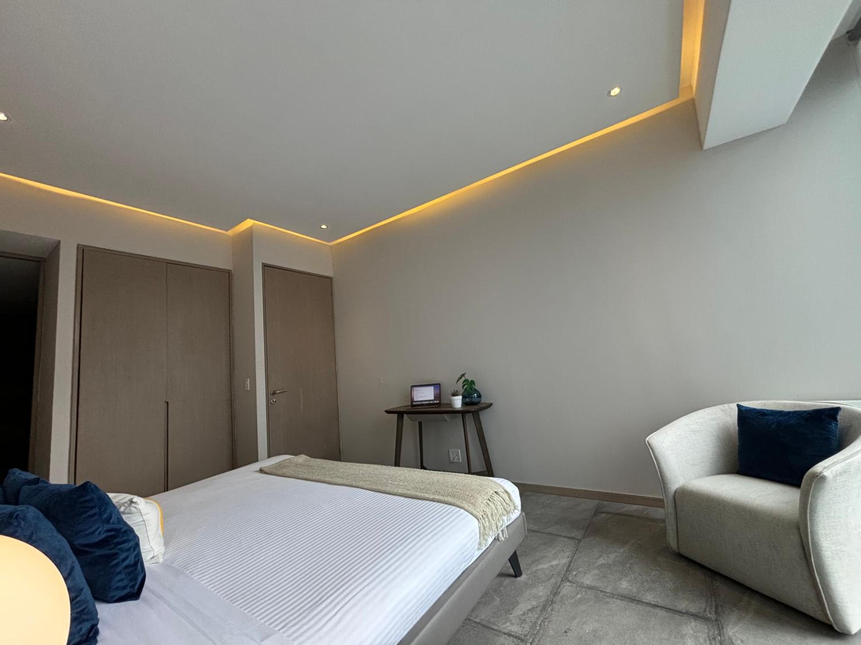 Three-Bedroom Apartment - Photo 14