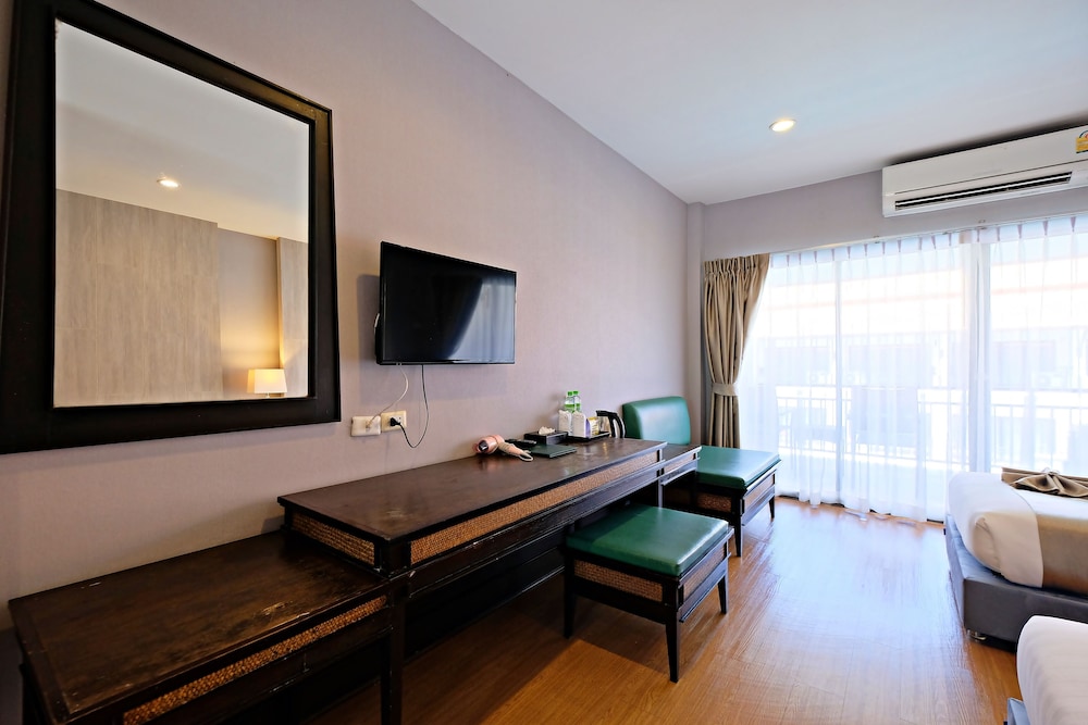 Superior Room, 2 Twin Beds - Photo 8