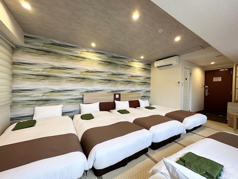 Deluxe Triple Room photo 3