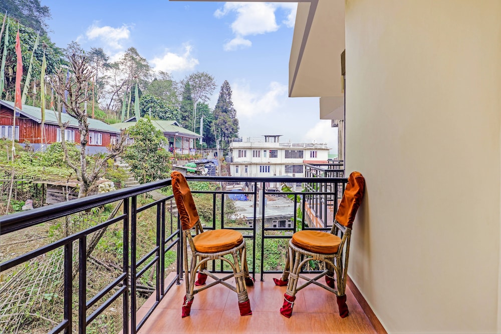 Premium Triple Room with Private Balcony photo 2