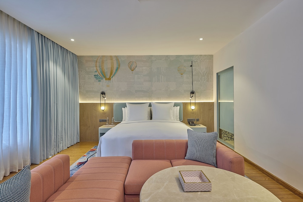 Lux King Room Smart Laundry, Espresso Machine and Non-Alcoholic Mini Bar