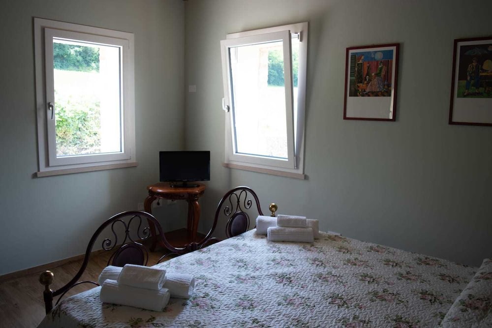 Deluxe Double Room, Hill View (Private access ) photo 3