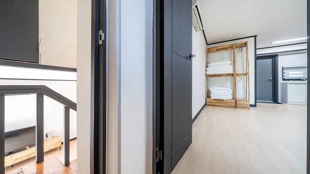 Basic Room, 2 Bedrooms (Family C(D-Day 2 & 3)) - Photo 6