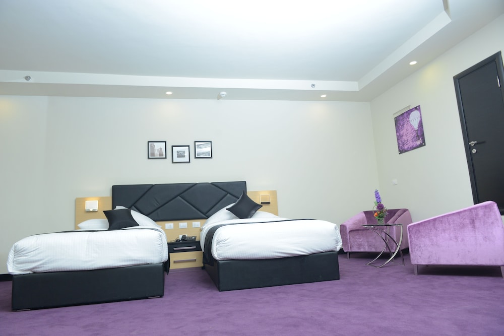 Royal Suite photo 2