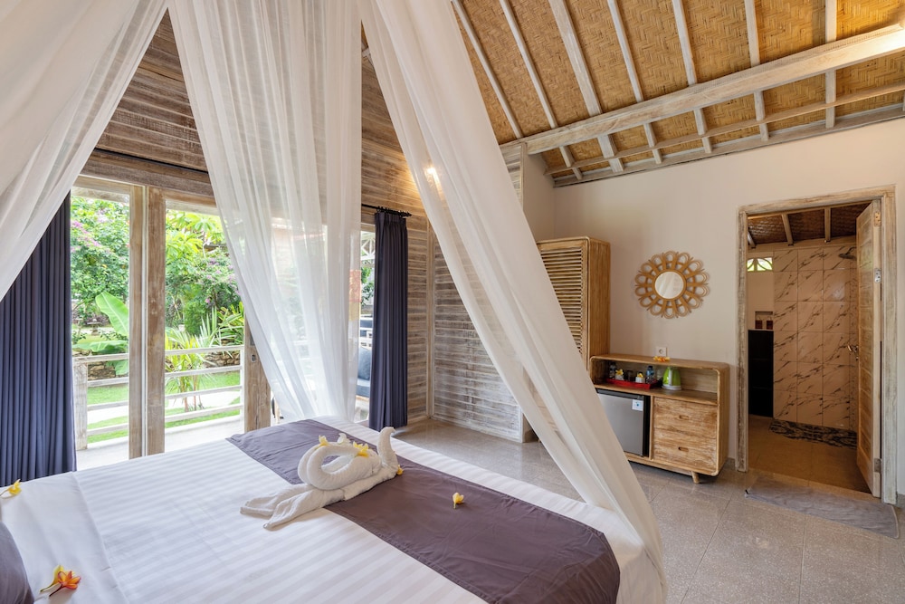 Standard Double Room, Garden View