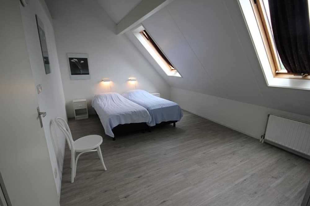Bungalow (8 persons) photo 3
