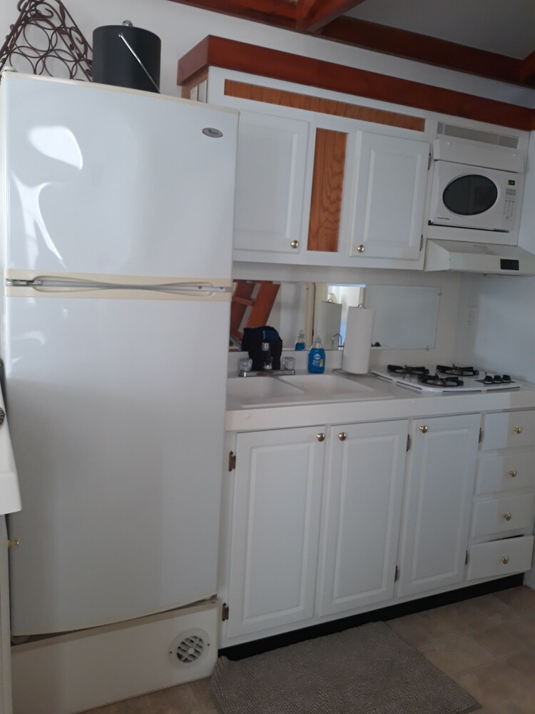 Conch Shell: Aqua Lodge, 1 Bedroom, Bay View, photo 6