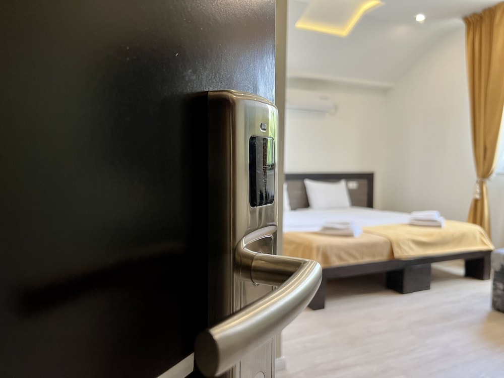 Comfort Room photo 3