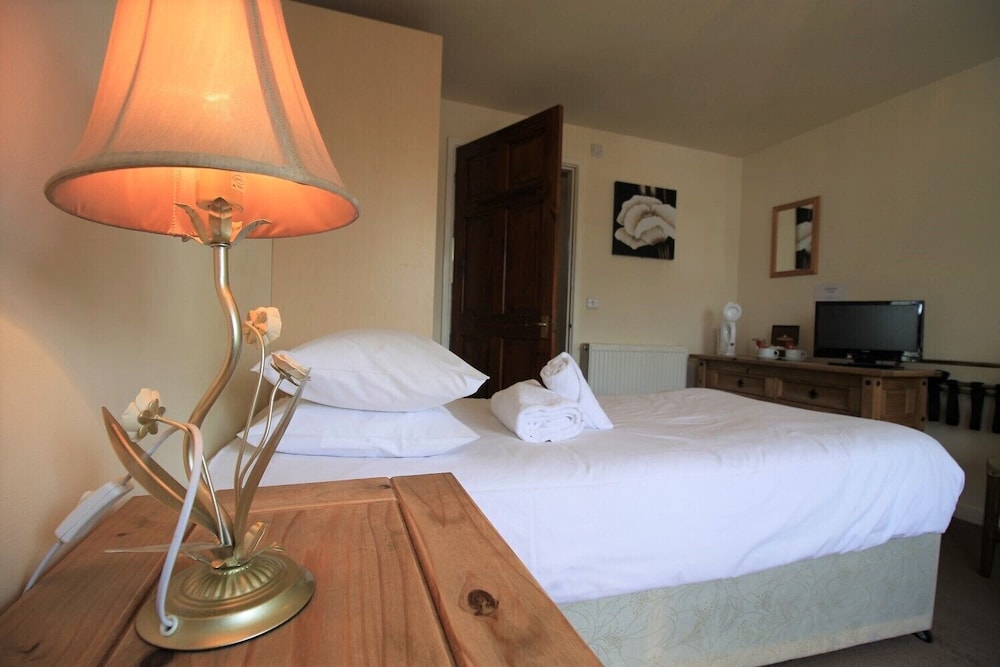 Basic Twin Room photo 3
