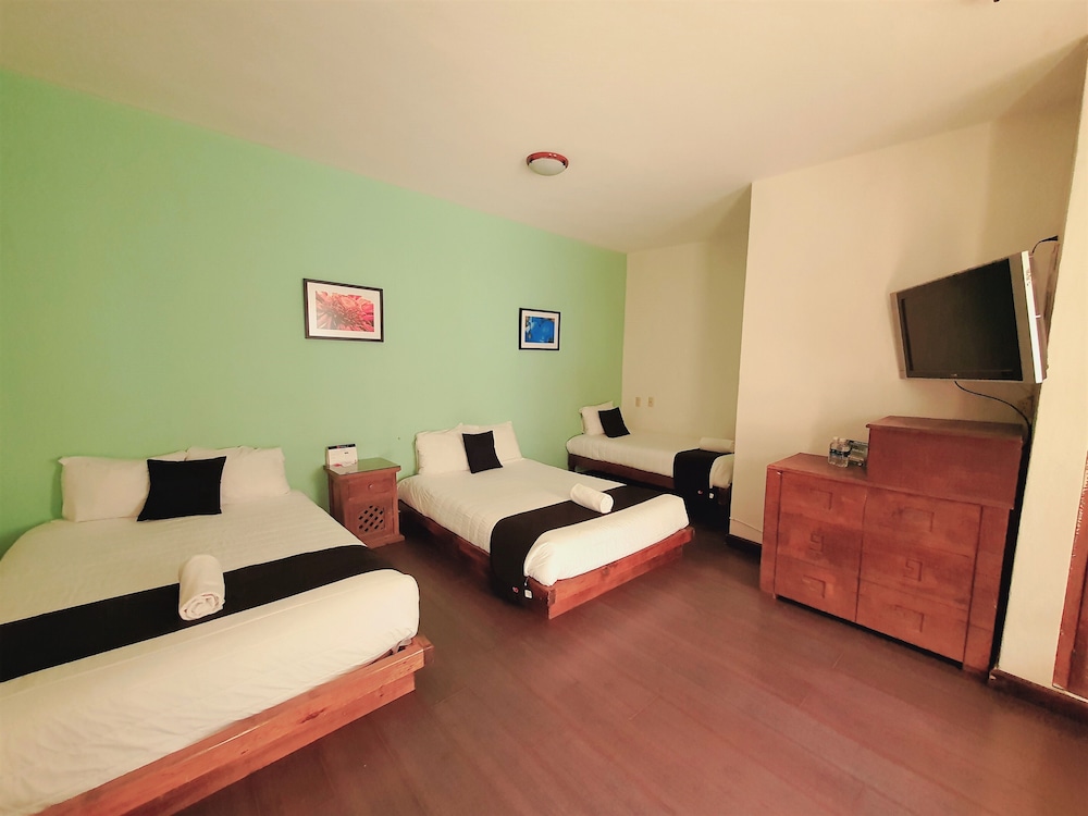 Family Triple Room photo 3