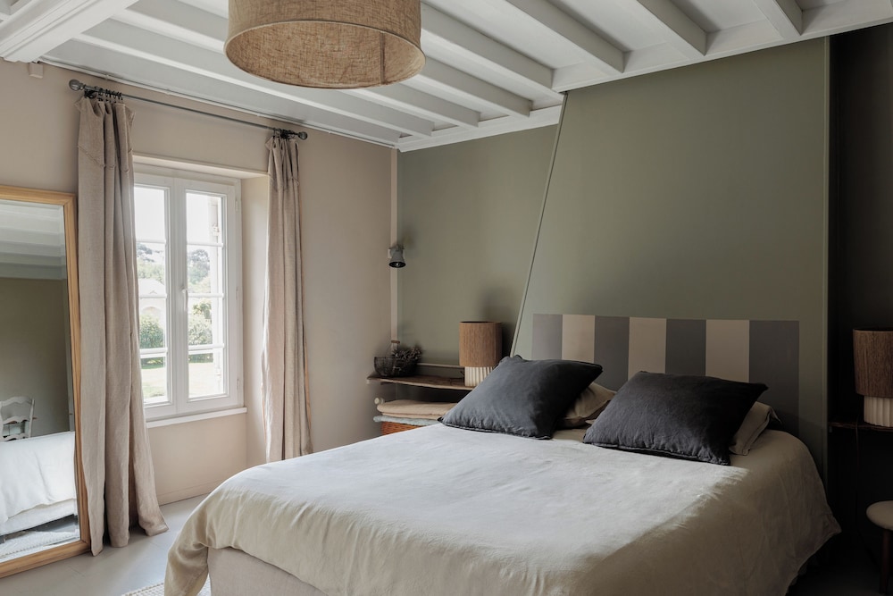 Superior Double Room (Victoria)