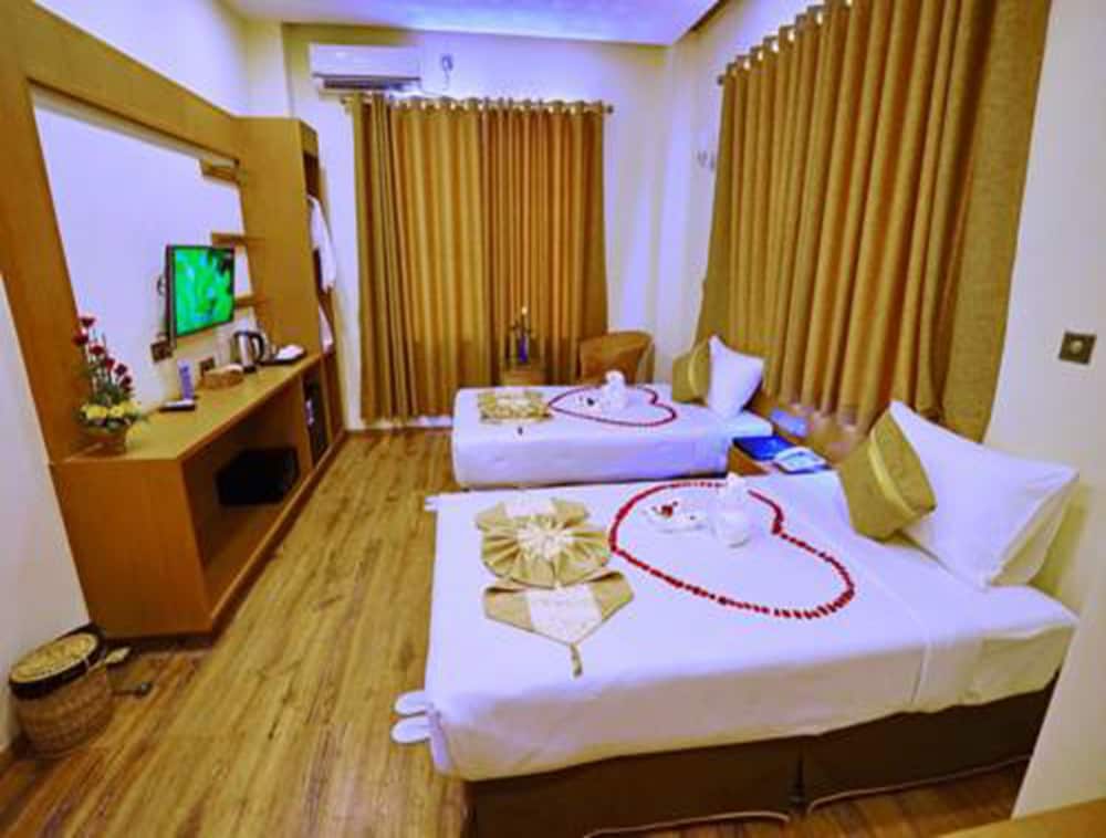 Deluxe Double or Twin Room photo 3