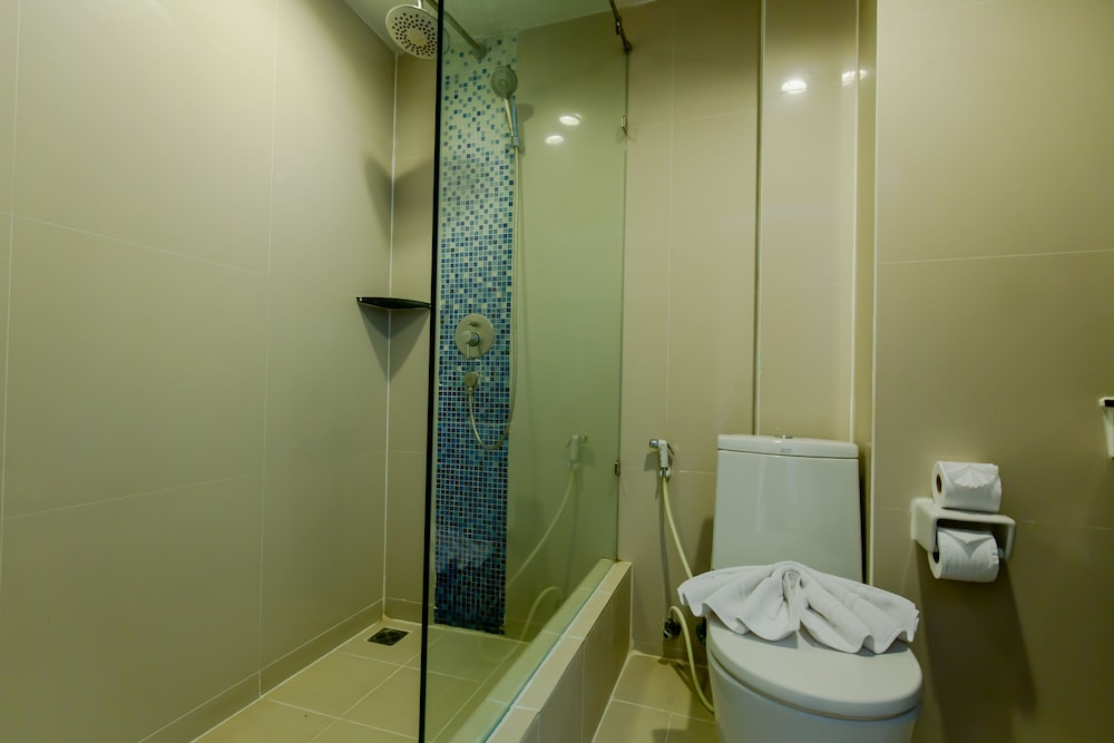 Superior Room, 1 Double or 2 Twin Beds - Photo 5