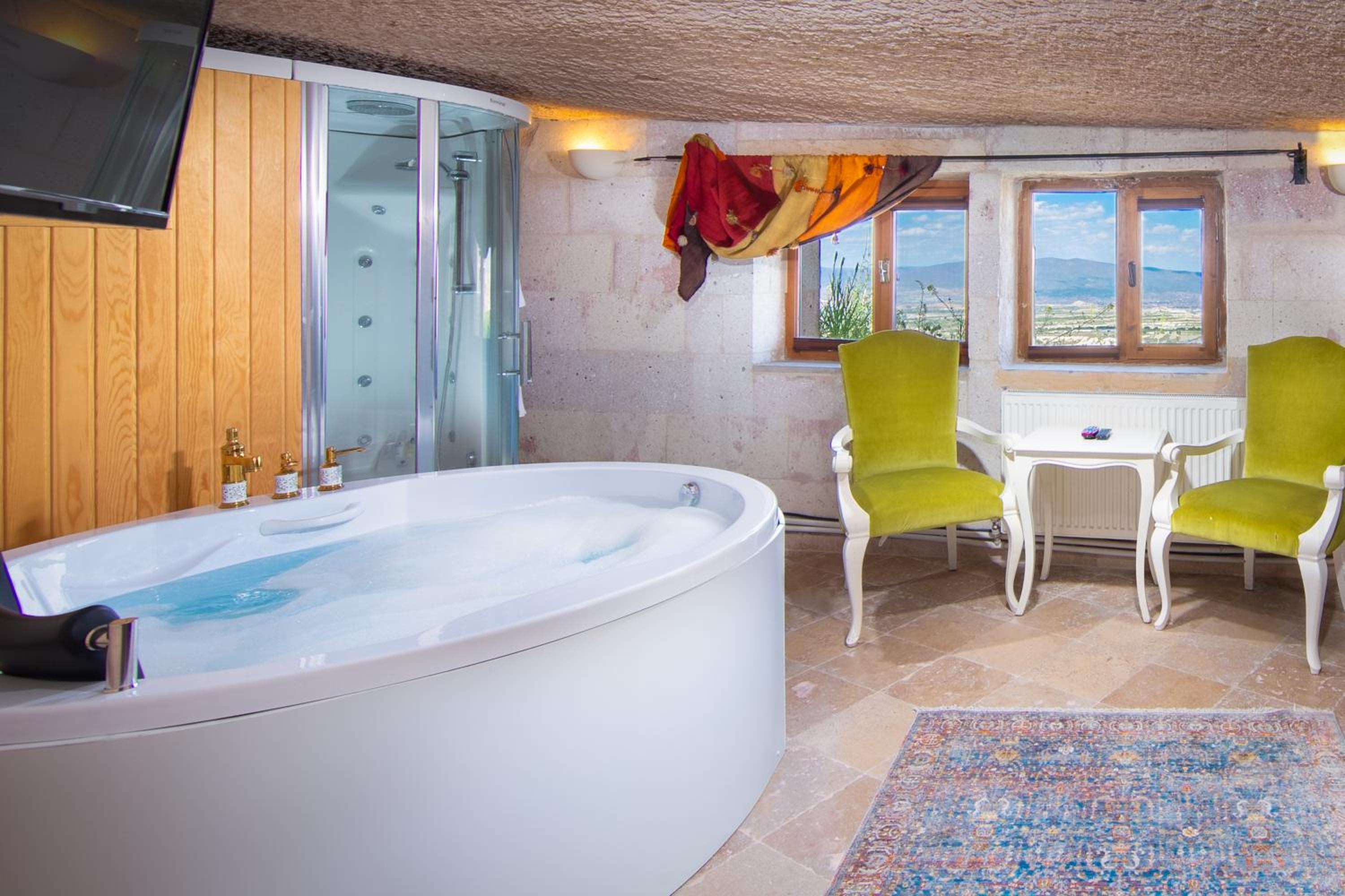 Imperial Cave Suite with Jaccuzi, Sauna, Balcony and Balloon View - Photo 11