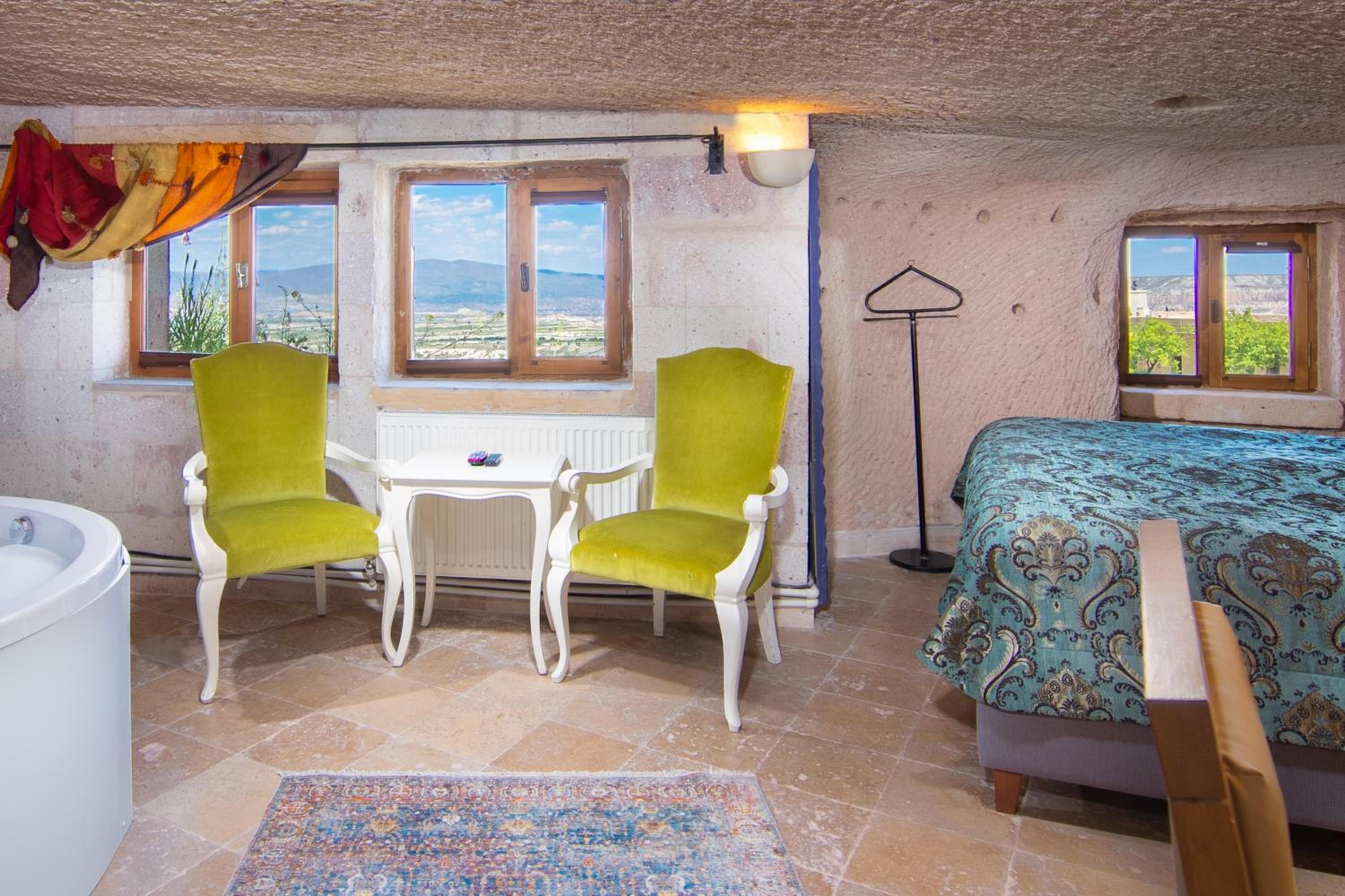 Imperial Cave Suite with Jaccuzi, Sauna, Balcony and Balloon View - Photo 3