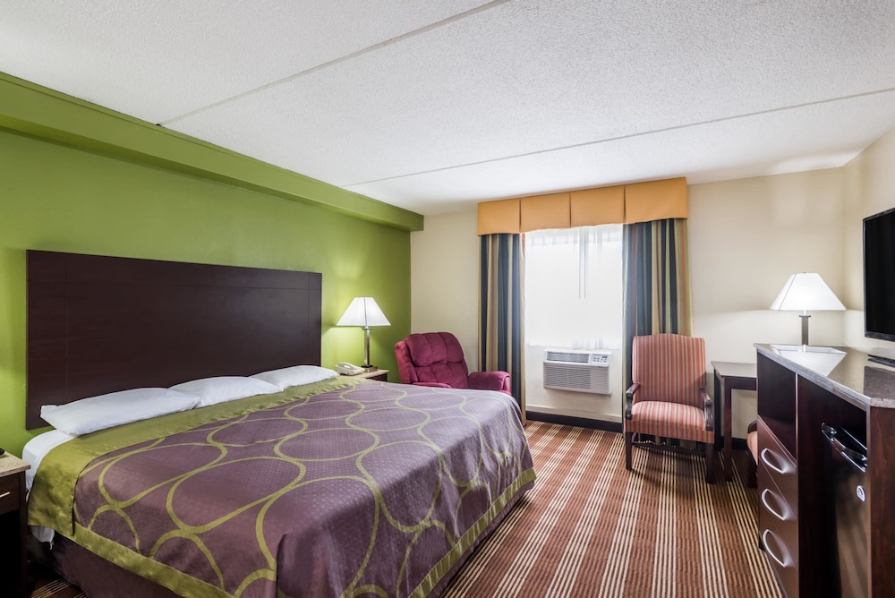 Room, Accessible photo 1