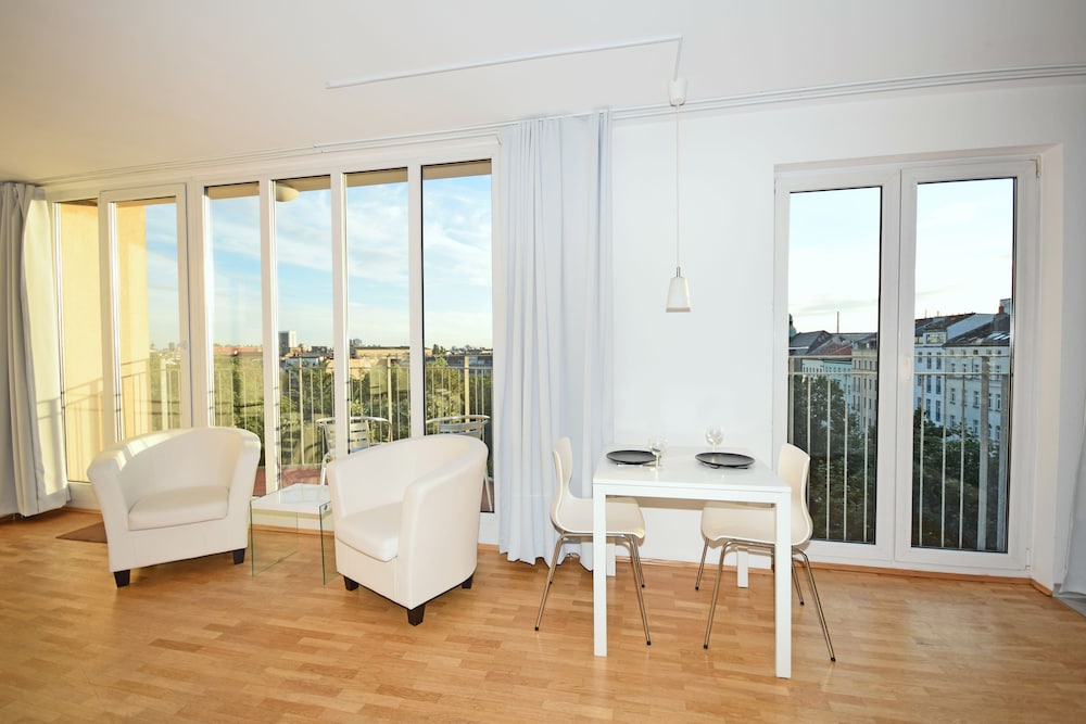 Parkview Studio Junior Ii - Veteranenstrasse 10 photo 3
