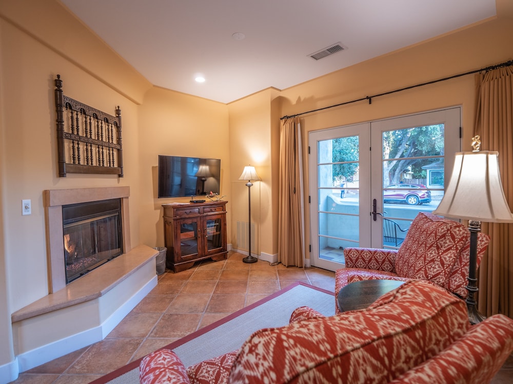 Luxury Villa Suite 3