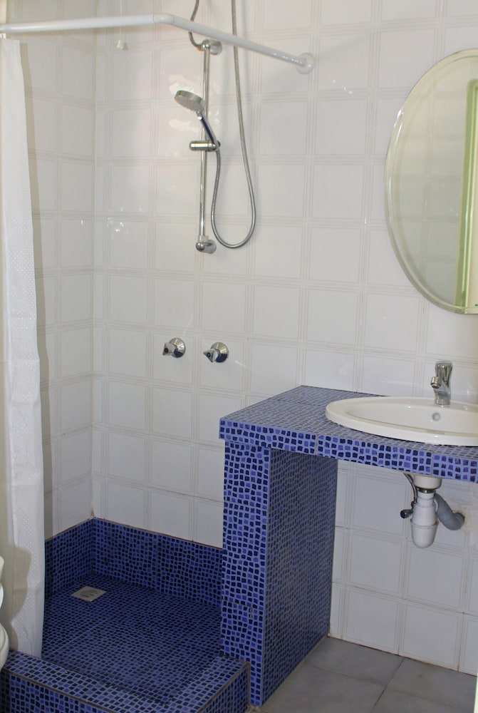 Apartment, 1 Bedroom, Beach View, Sea Facing photo 3