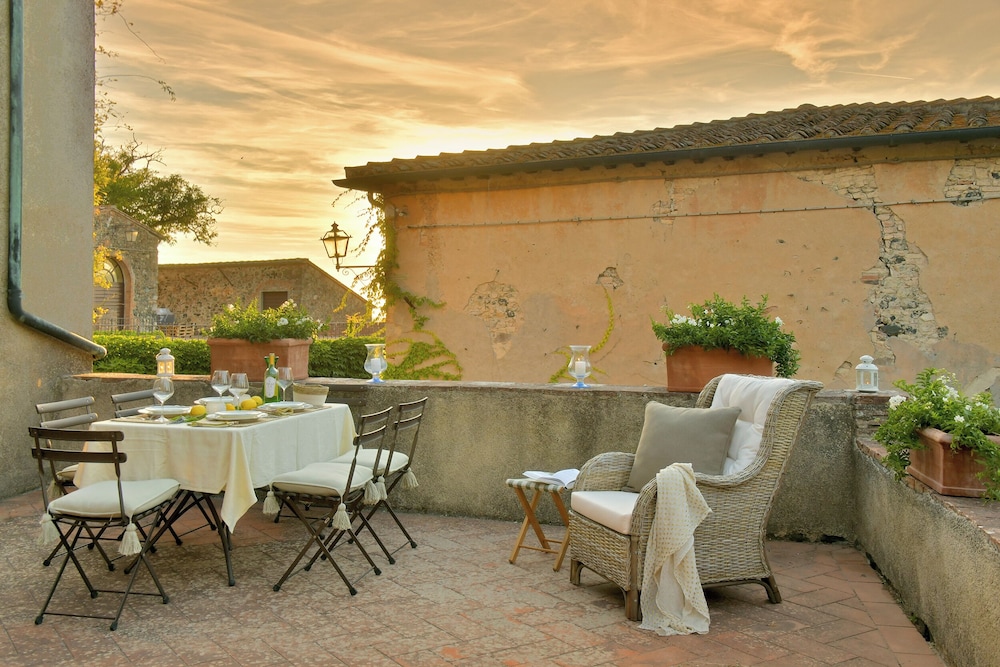 Panoramic Condo, Terrace photo 1