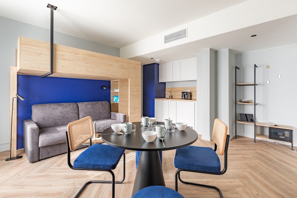 Grand Apartment