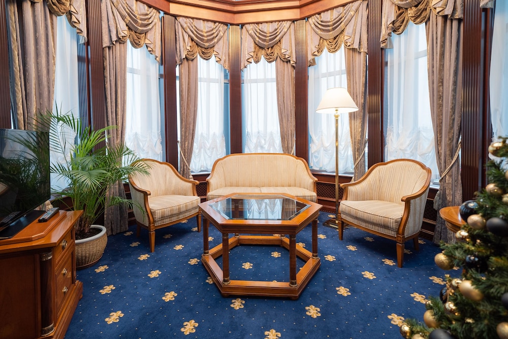 Royal Room, 1 Bedroom, Balcony, City View