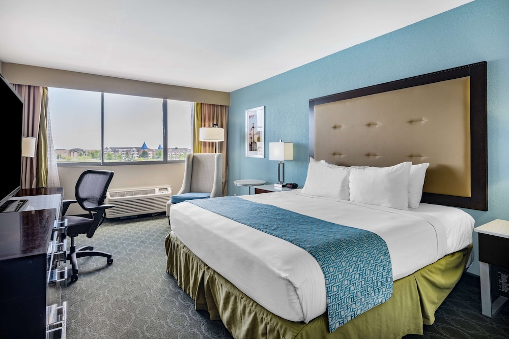 Room, 1 King Bed, Non Smoking, City View - Photo 1