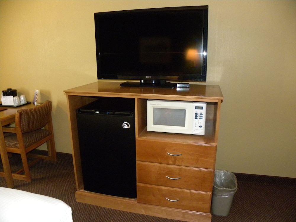 Superior Room, 1 King Bed - Photo 4