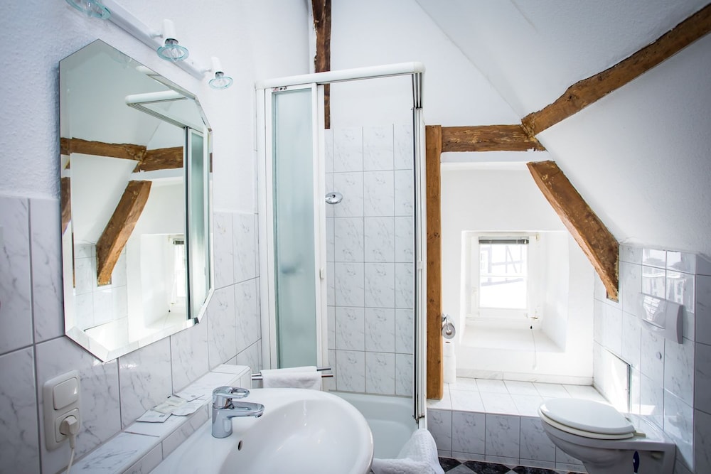 Double Or Twin Room, Private Bathroom photo 3