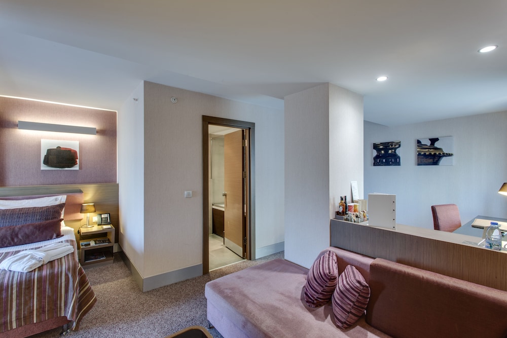 Grand Deluxe Room photo 2