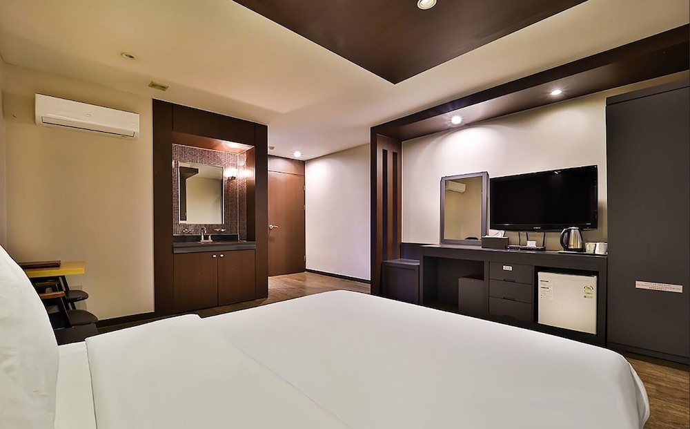 Premium Double Room - Photo 3